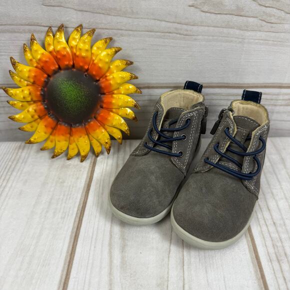 UGG‎ Kids Kristjan Boys Boots Size 8C Toddler - Picture 1 of 9